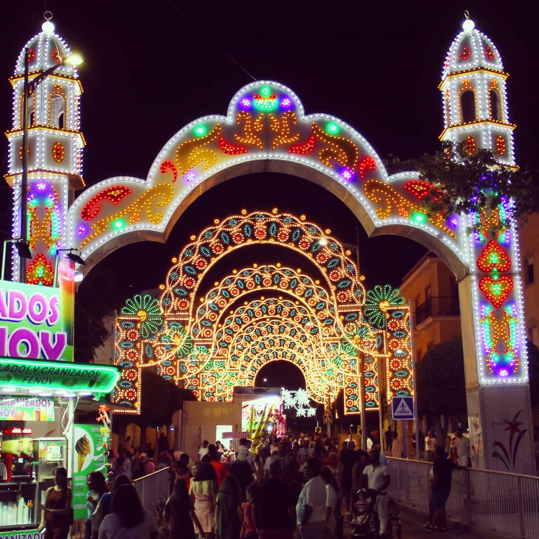 Feria iluminada por Iluminaciones Ilproal Almería